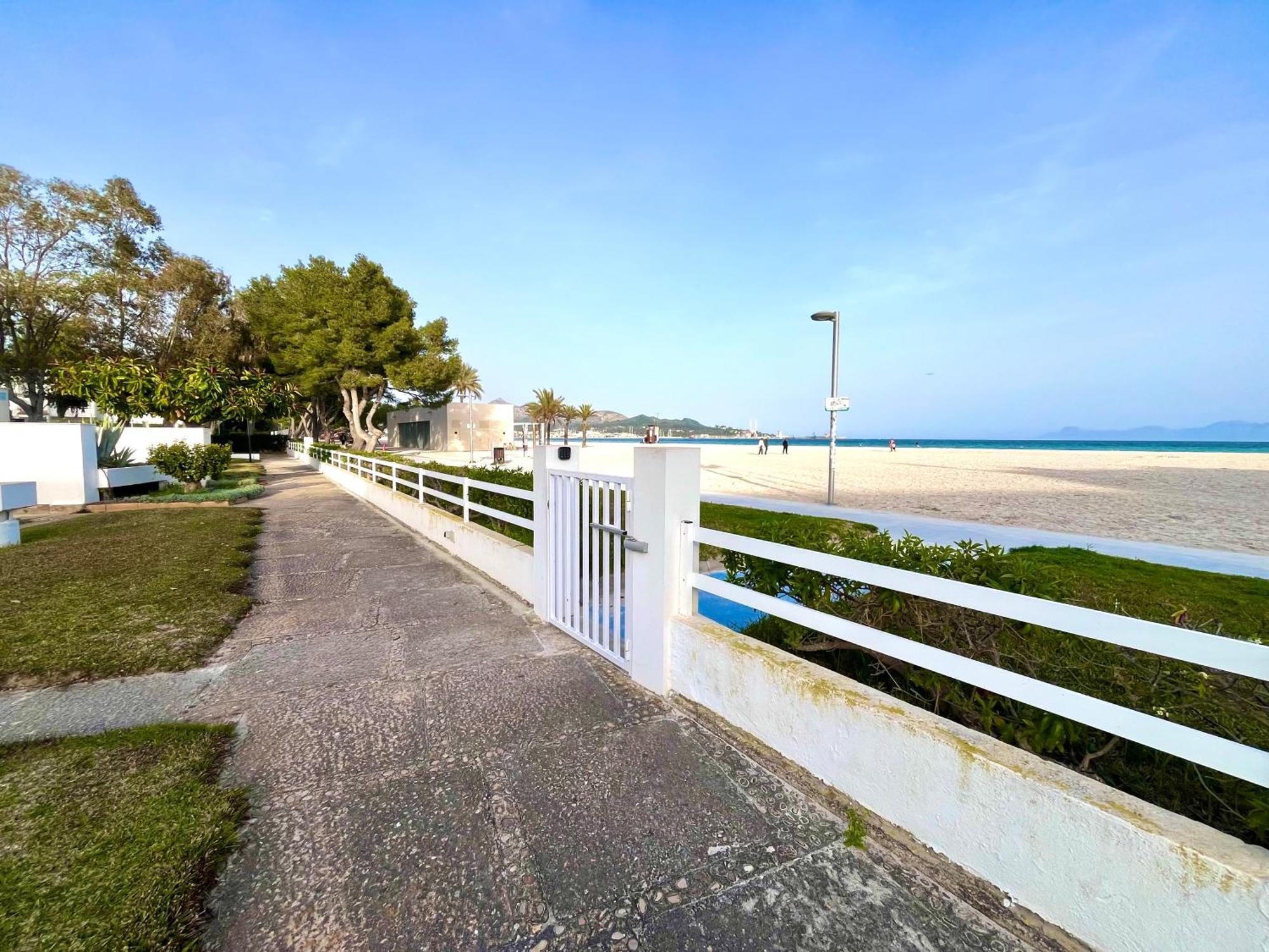 Canopus Sea Views Apartment *