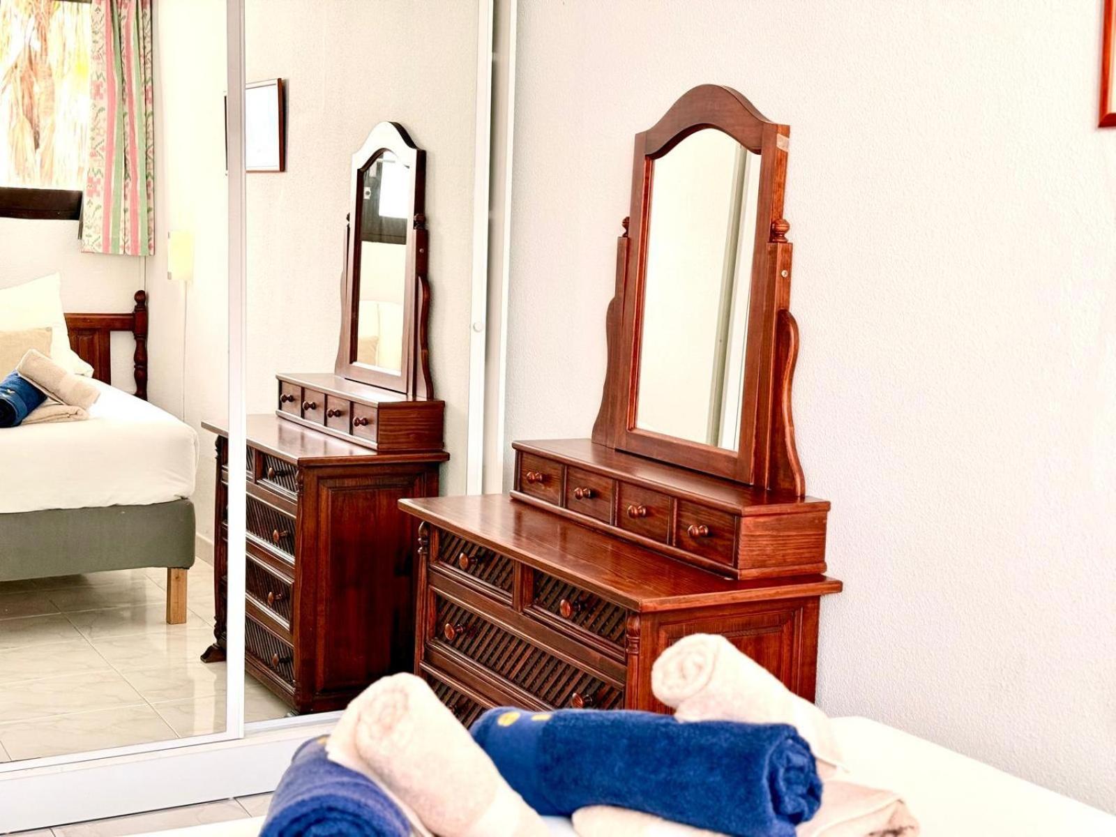 Canopus Sea Views Apartment